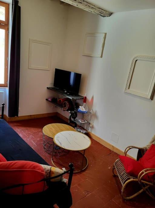 T2 Duplex "Chez Evelyne" Apartment Remoulins Ngoại thất bức ảnh