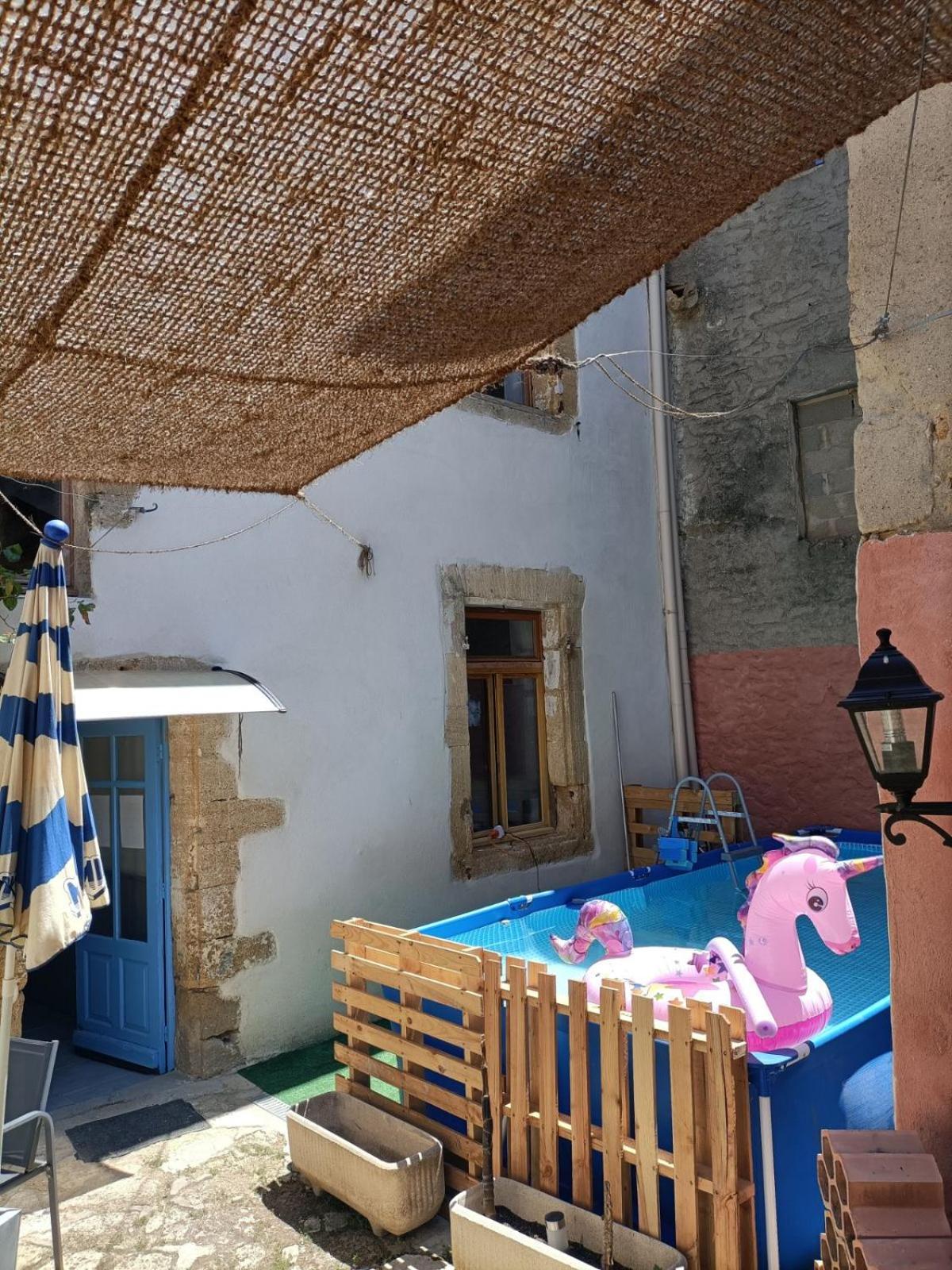 T2 Duplex "Chez Evelyne" Apartment Remoulins Ngoại thất bức ảnh
